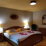 Cade Otel