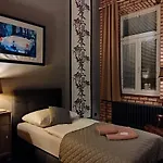 Cade Otel Písek
