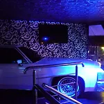Otel Cade Písek