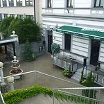 Cade Otel 3*