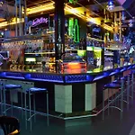 Cade Hotel