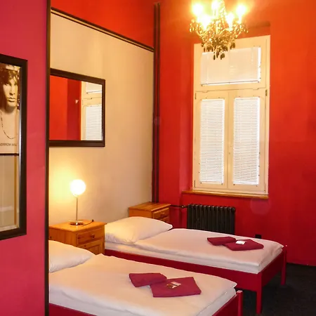 Hotel Cade 3*