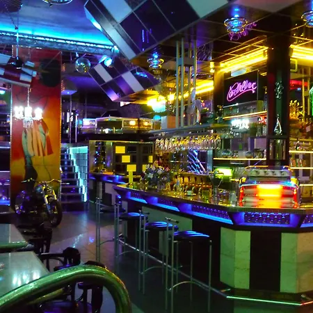 Hotel Cade