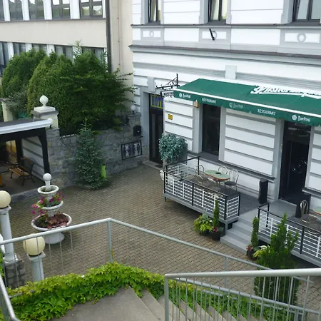 Cade Hotel 3*