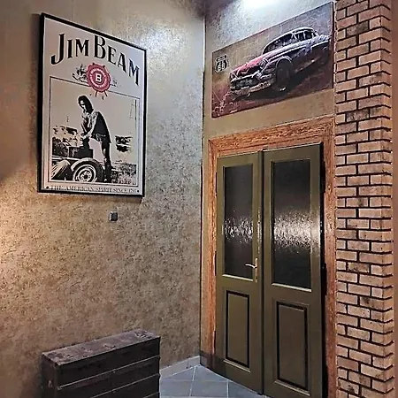 Cade Hotel
