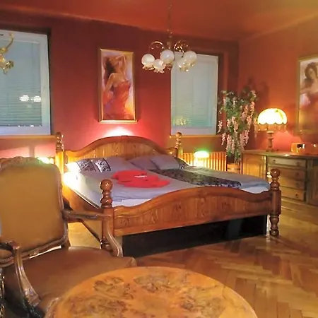 Hotel Cade 3*