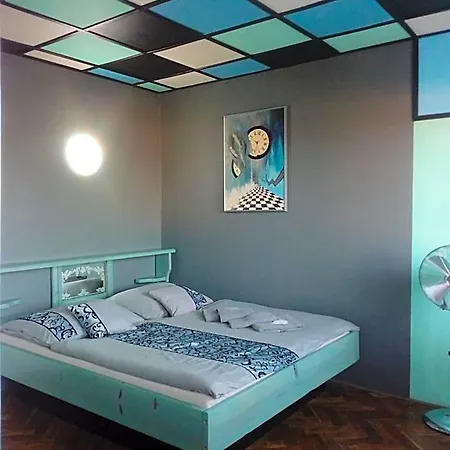 Cade Hotel 3*