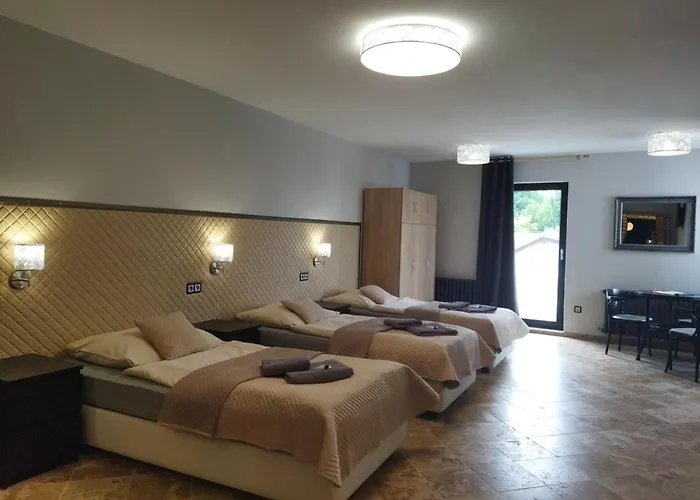 Hotell Cade 3*